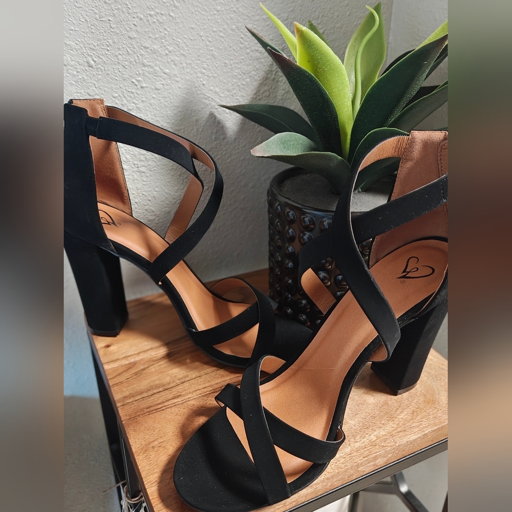 Windsor Black Strappy Heels 9